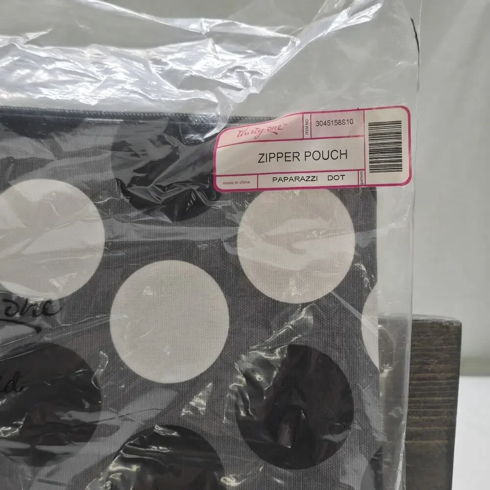 Thirty-One Zipper Pouch, Paparazzi Dot Lightweight New